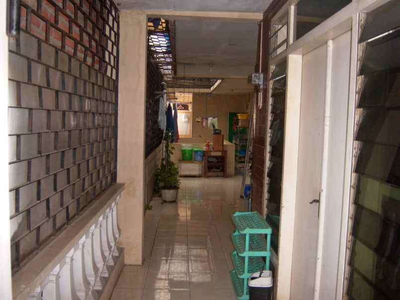 dijual rumah siwalankerto