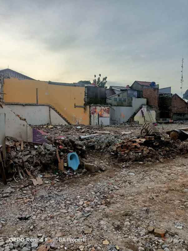 dijual rumah srengseng sawah jagakarsa