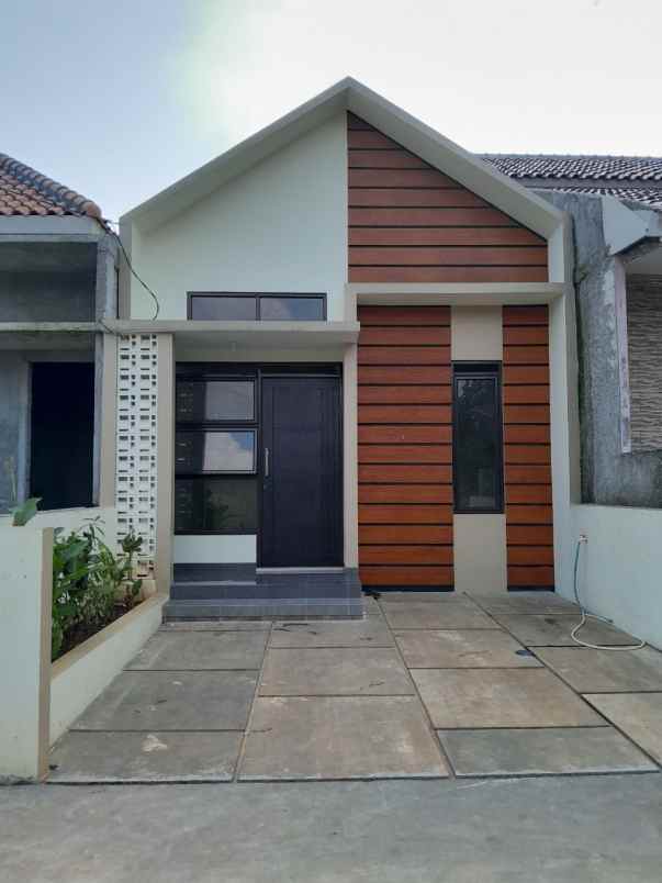 dijual rumah sukamaju baru tapos depok