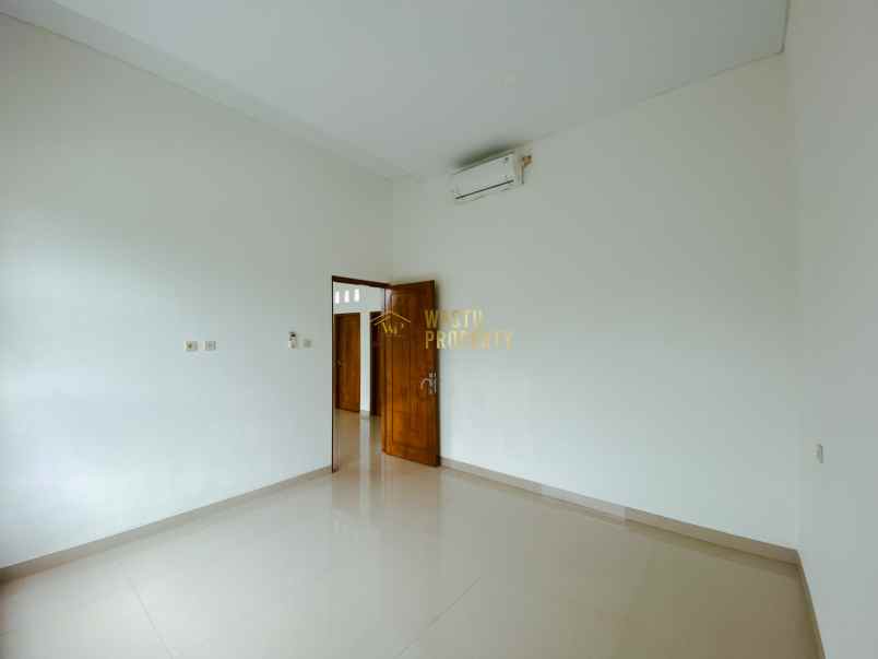 dijual rumah sukoharjo ngaglik sleman