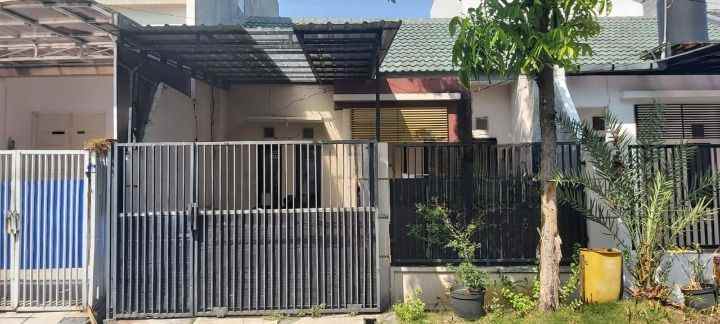 dijual rumah sukolilo dian regency