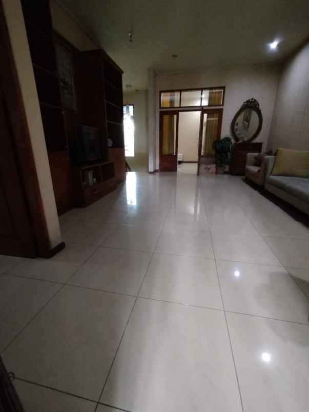 dijual rumah syp dago teuku angkasa