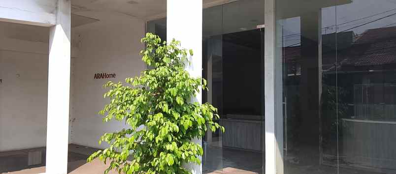 dijual rumah taman galaxy