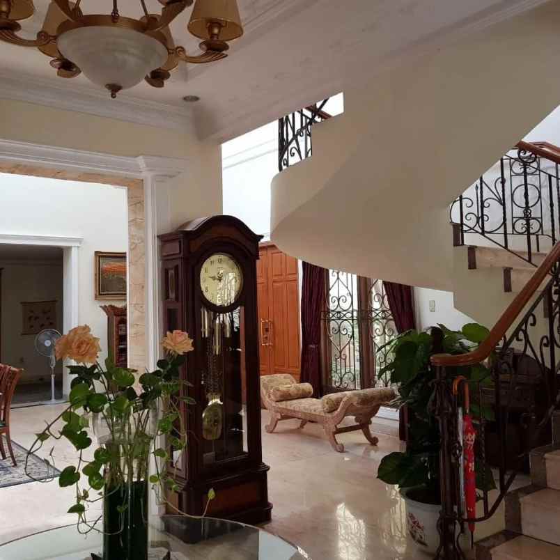 dijual rumah taman radio dalam