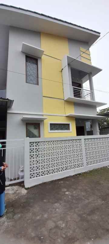 dijual rumah tambakan sinduharjo kec