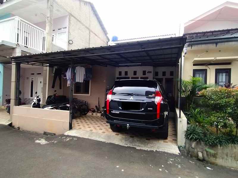 dijual rumah tanah baru beji depok