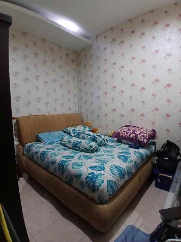 dijual rumah tanah baru depok