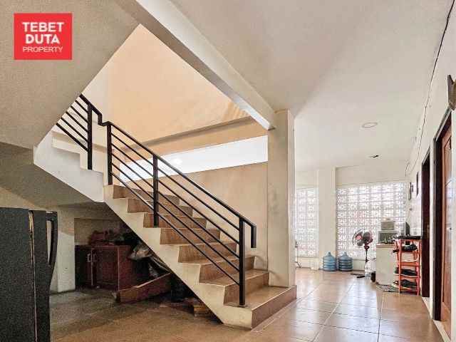 dijual rumah tebet timur
