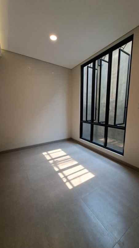 dijual rumah tebet timur dalam