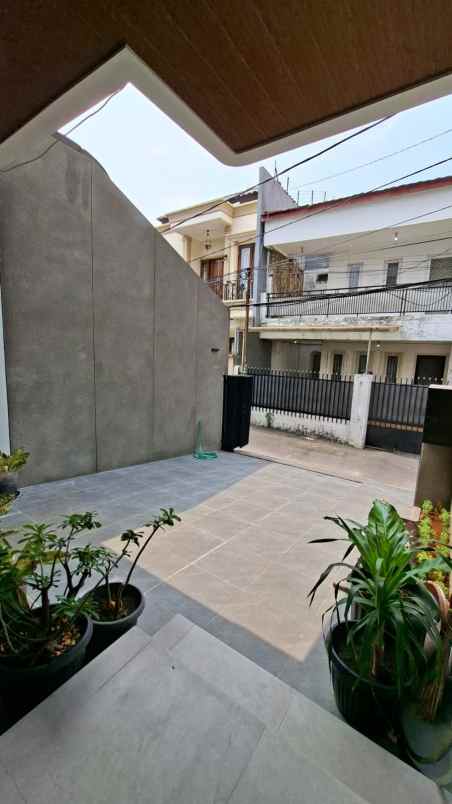 dijual rumah tebet timur dalam