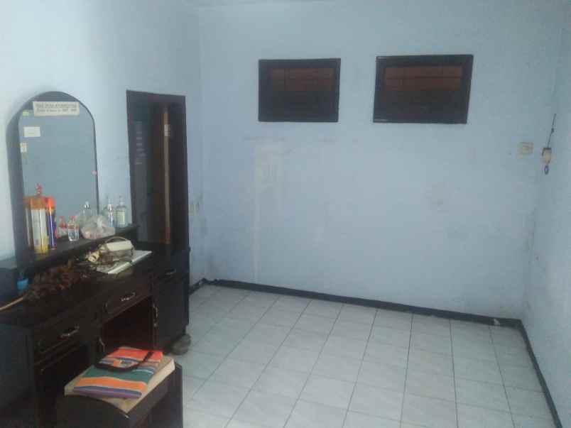 dijual rumah tepi jalan erlangga pasuruan kota jatim