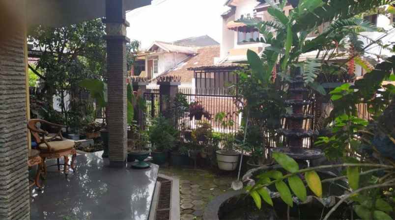 dijual rumah terawat di sukaluyu bandung pusat