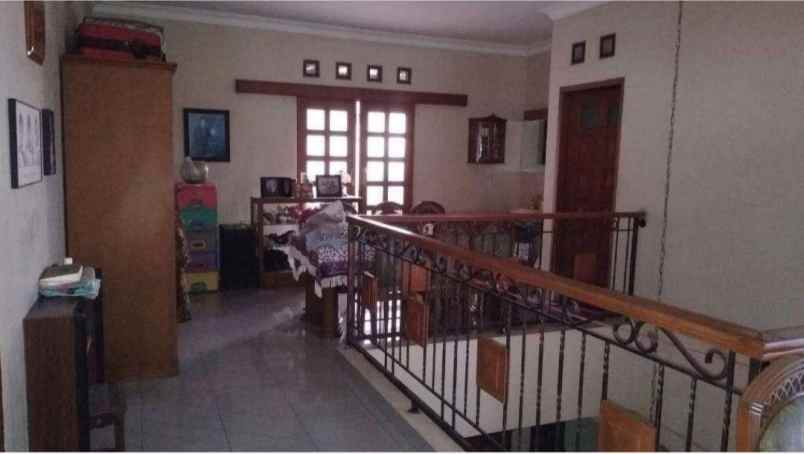 dijual rumah terawat di sukaluyu bandung pusat