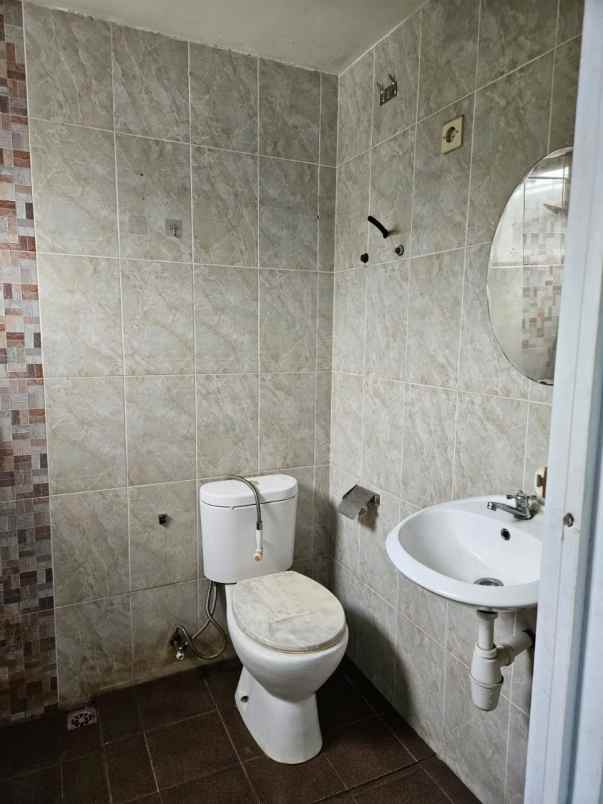 dijual rumah terusan buahbatu