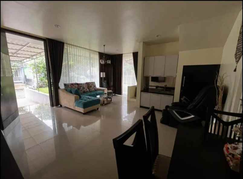 dijual rumah the taman dayu montana hills