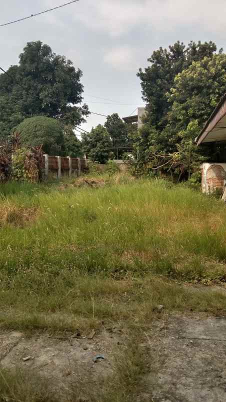 dijual rumah tua hitung tanah saja di jakarta selatan