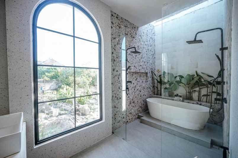 dijual rumah tumbak bayuh