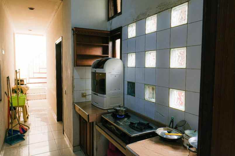 dijual rumah usaha di kawasan cihapit kota bandung