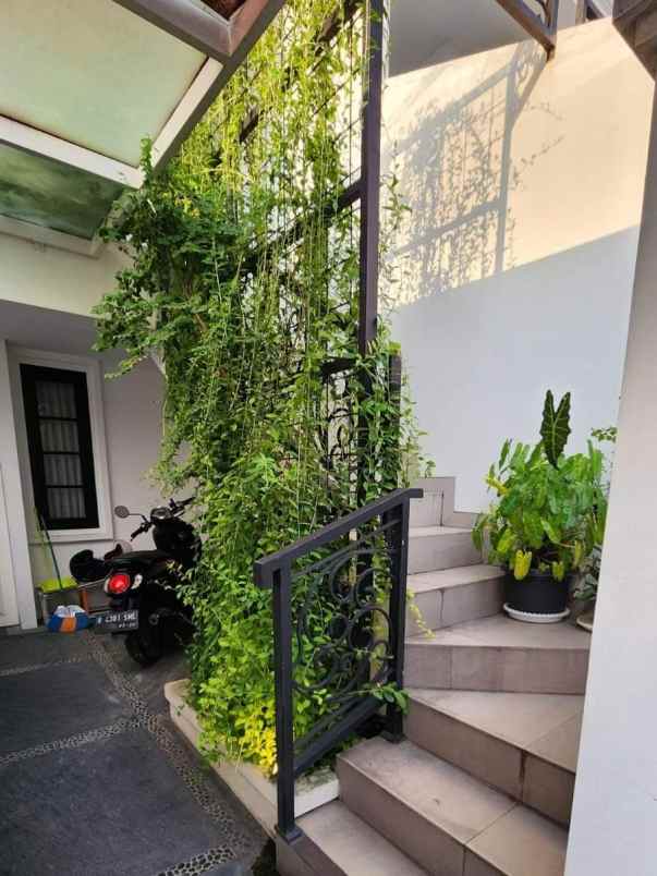 dijual rumah veteran pesanggrahan