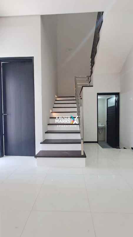 dijual rumah villa kalijudan