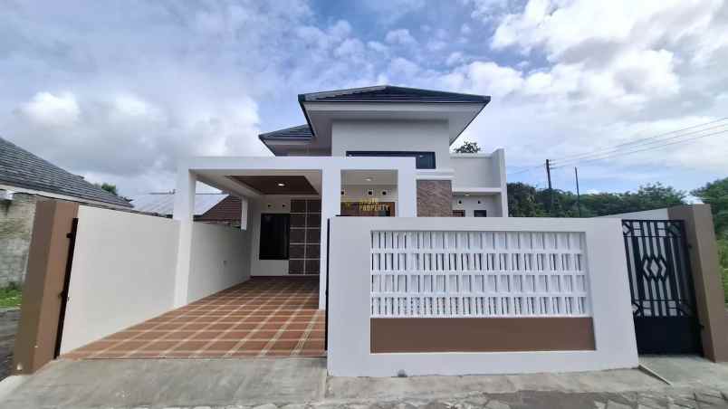 dijual rumah wedomartani ngemplak