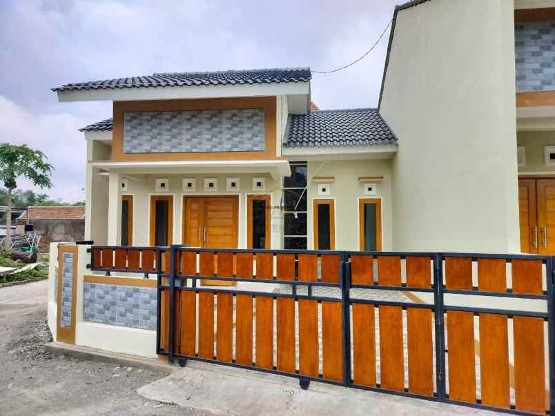 dijual rumah widodomartani