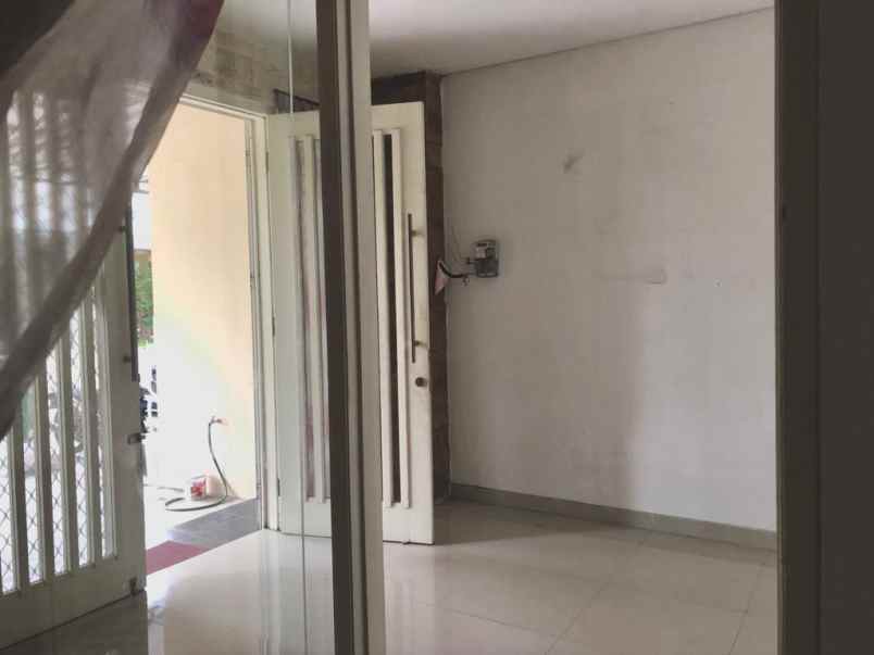 dijual rumah wisata bukit mas