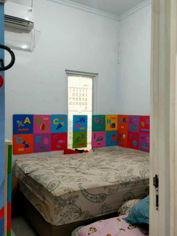 dijual rumah wisata semanggi