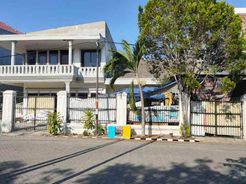 dijual rumah wisma permai barat