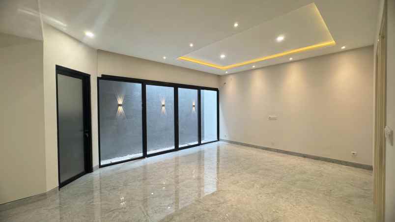 dijual rumah woodland citraland