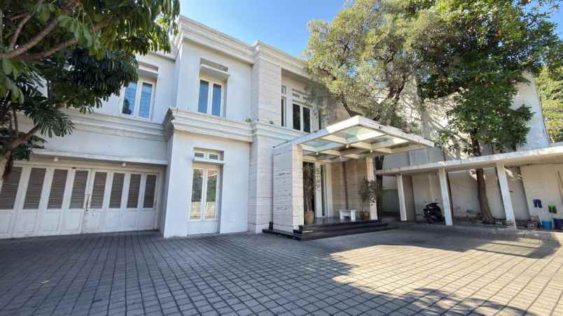 dijual rumah wr supratman