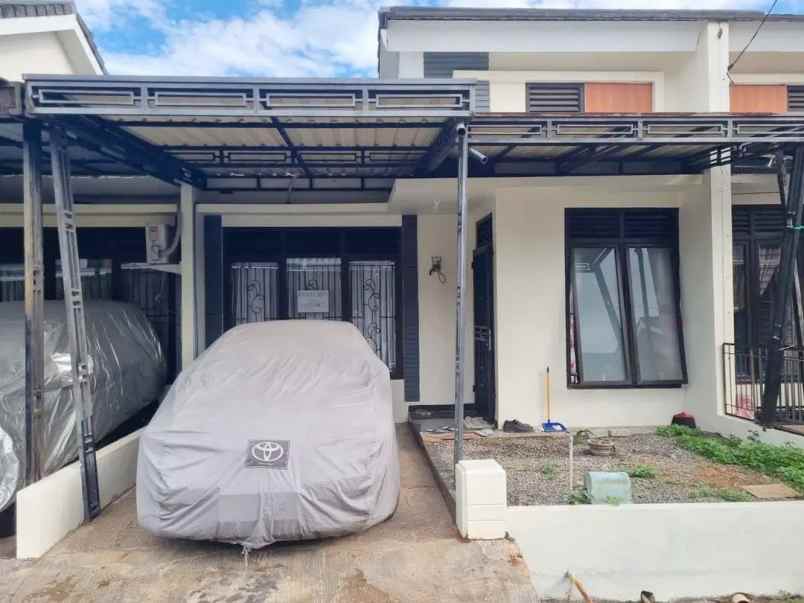 dijual rumah yuhana residence