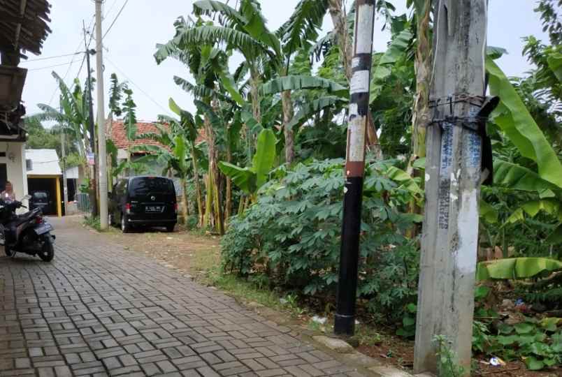 dijual tanah 100 meter dari jalan raya