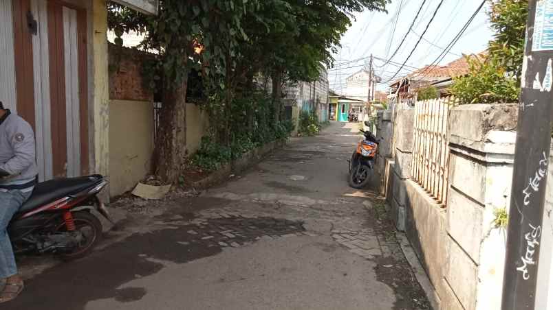 dijual tanah bonus rumah shm di serua