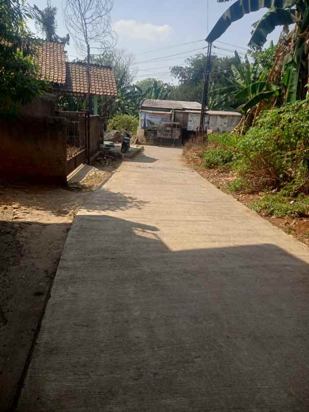 dijual tanah jalan kadupugur cikeas