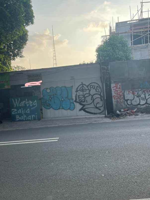dijual tanah jalan raya meruya selatan