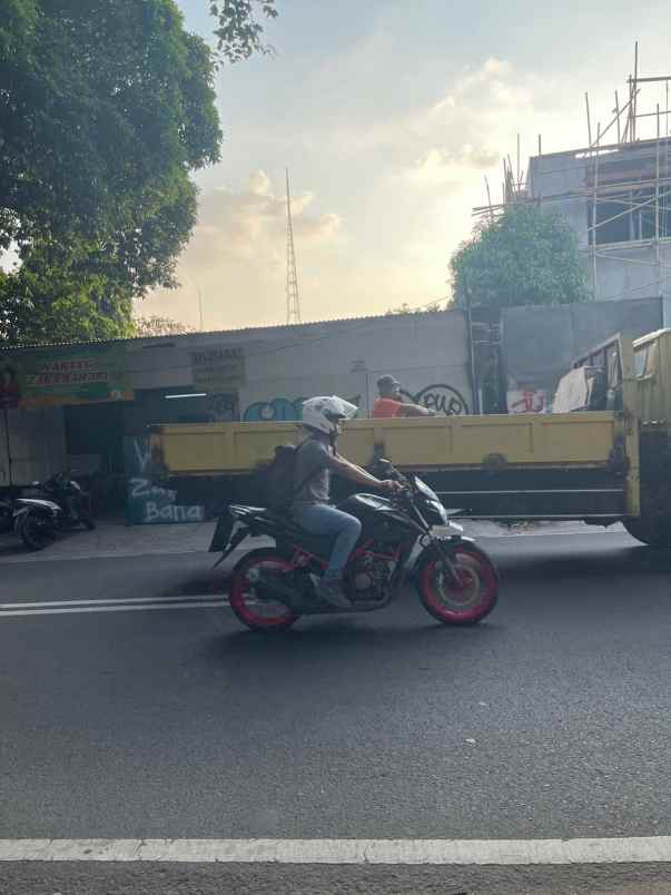 dijual tanah jalan raya meruya selatan