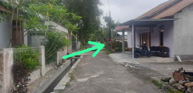 dijual tanah jalan raya sambiroto