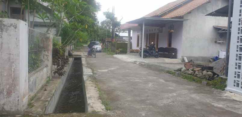 dijual tanah jalan raya sambiroto