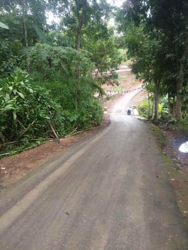 dijual tanah jalan raya warung peuteuy