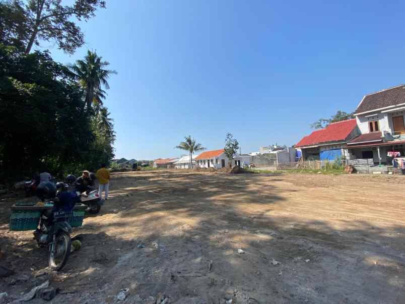 dijual tanah jalan wedomartani