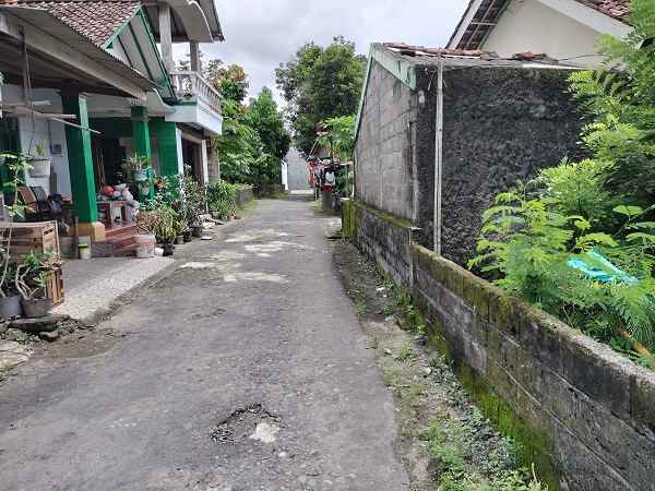 dijual tanah jl biji sidoarum sidomoyo