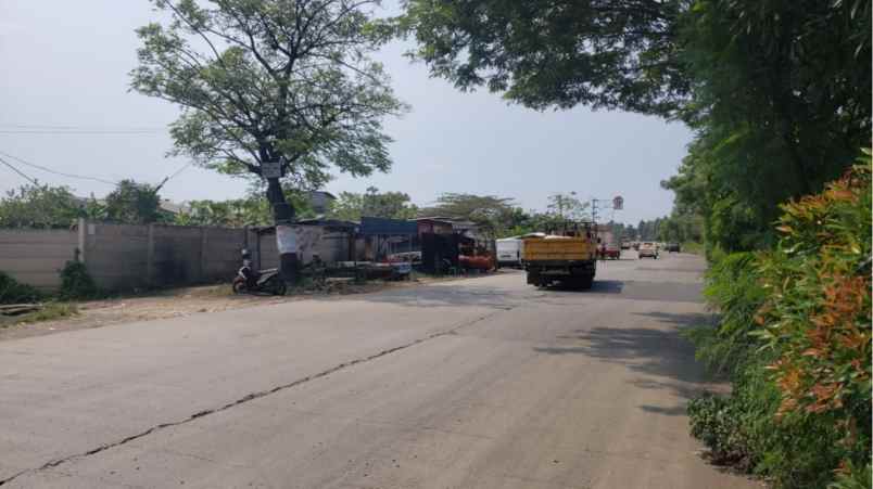 dijual tanah jl husein sastranegara