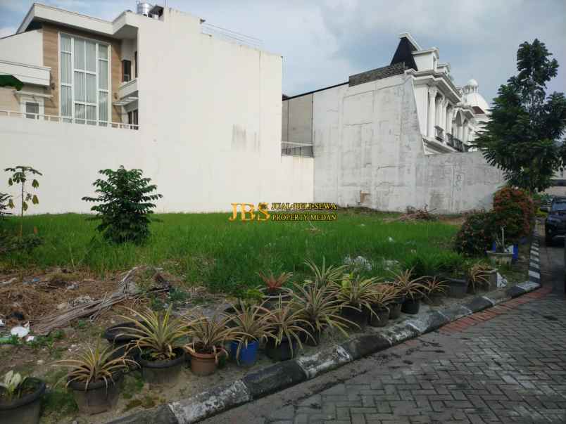 dijual tanah komplek river view polonia