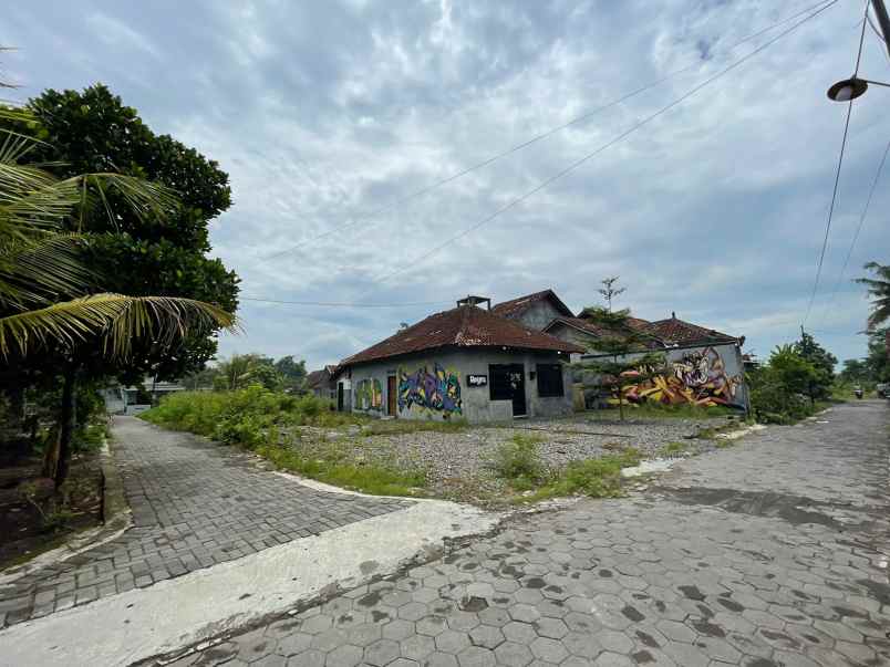 dijual tanah utara pasar gentan