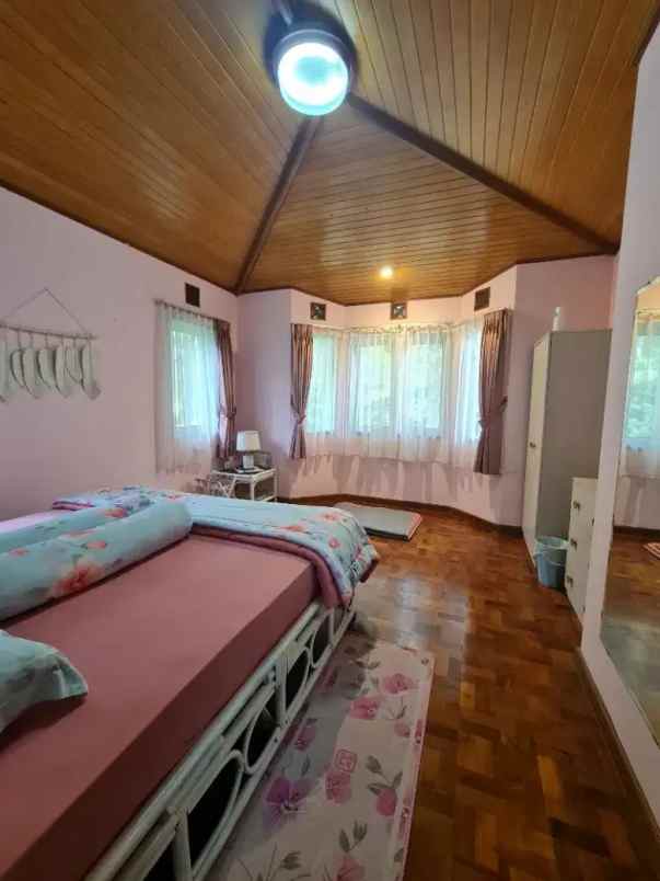 dijual villa bogor