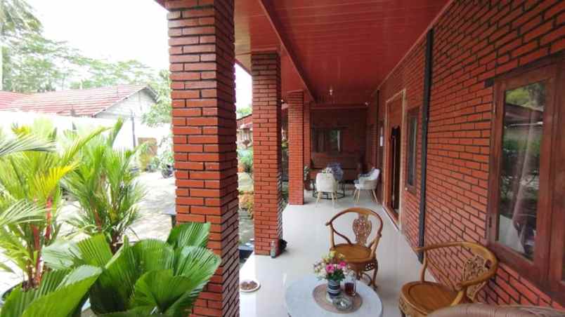 dijual villa candibinangun kec pakem