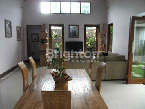 dijual villa canggu