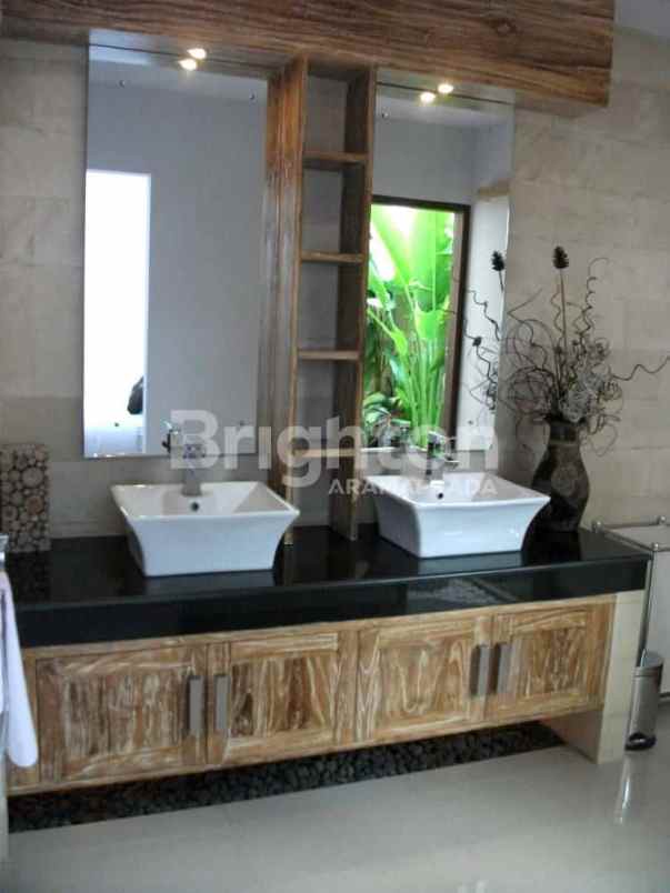 dijual villa canggu