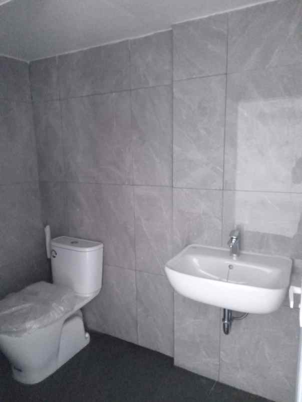 dijual villa jalan besar sunggal